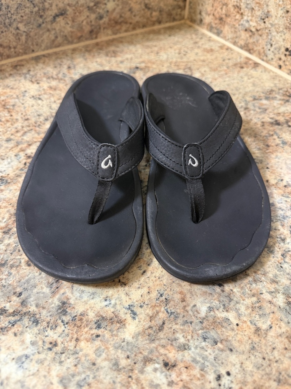 Olukai Ohana Womens Sandals Black, Sz 9 M